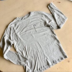 EUC. Vineyard vines grey long sleeve T-shirt